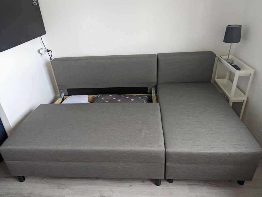 Lovely Studio With Free Parking On Premisis Asten Buitenkant foto