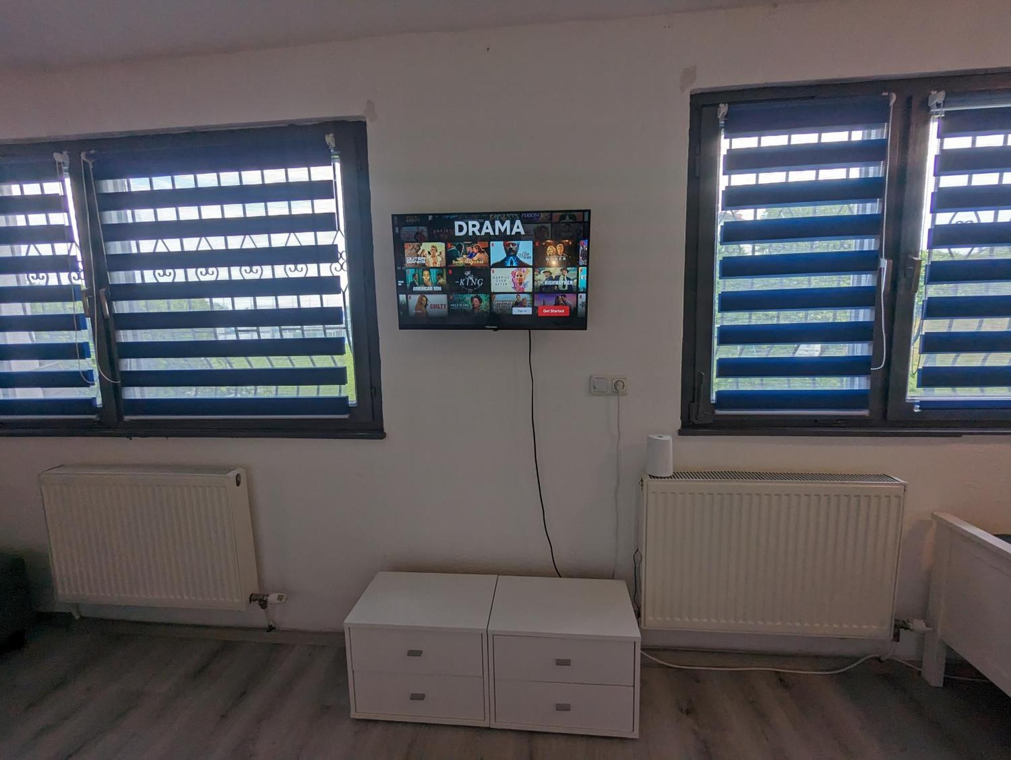 Lovely Studio With Free Parking On Premisis Asten Buitenkant foto