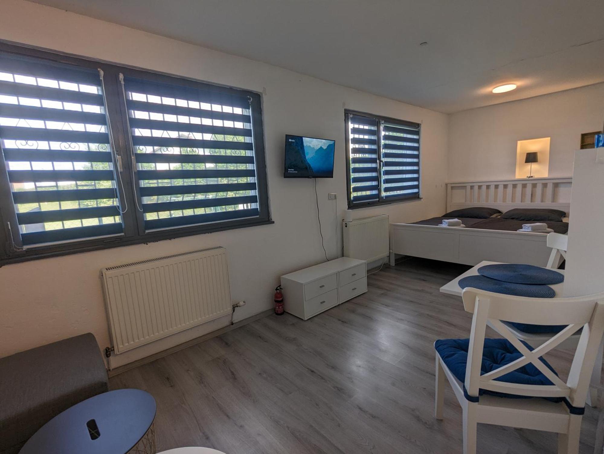 Lovely Studio With Free Parking On Premisis Asten Buitenkant foto